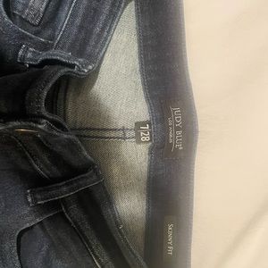 Everyday Wear 2.0 High Waist Non-distressed skinny jeans